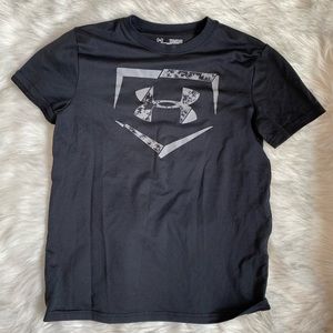 Boys under armor shirt